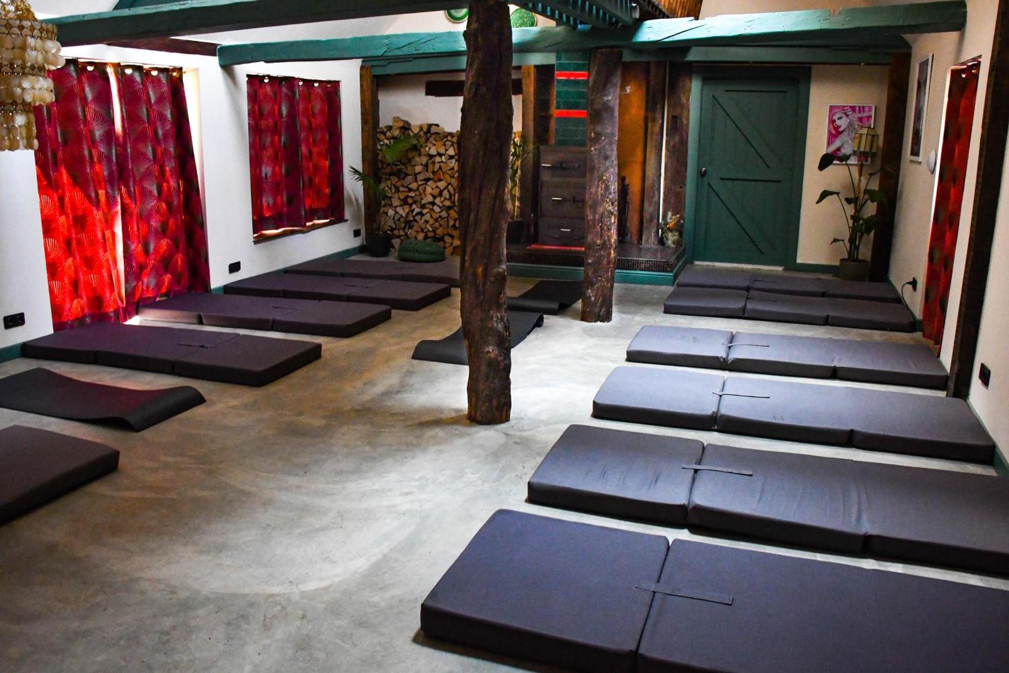 Boho Experience Wellness, Jacuzzi, Sauna, Bbq, Garden, Sleeps 10 Kockengen ภายนอก รูปภาพ